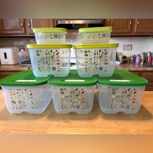 Set of 7 Tupperware FridgeSmart Food Storage Containers - Like New